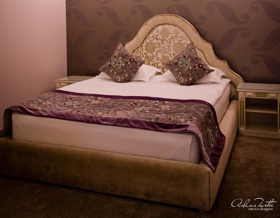 Hotel Goya Collection Targu Jiu Bagian luar foto